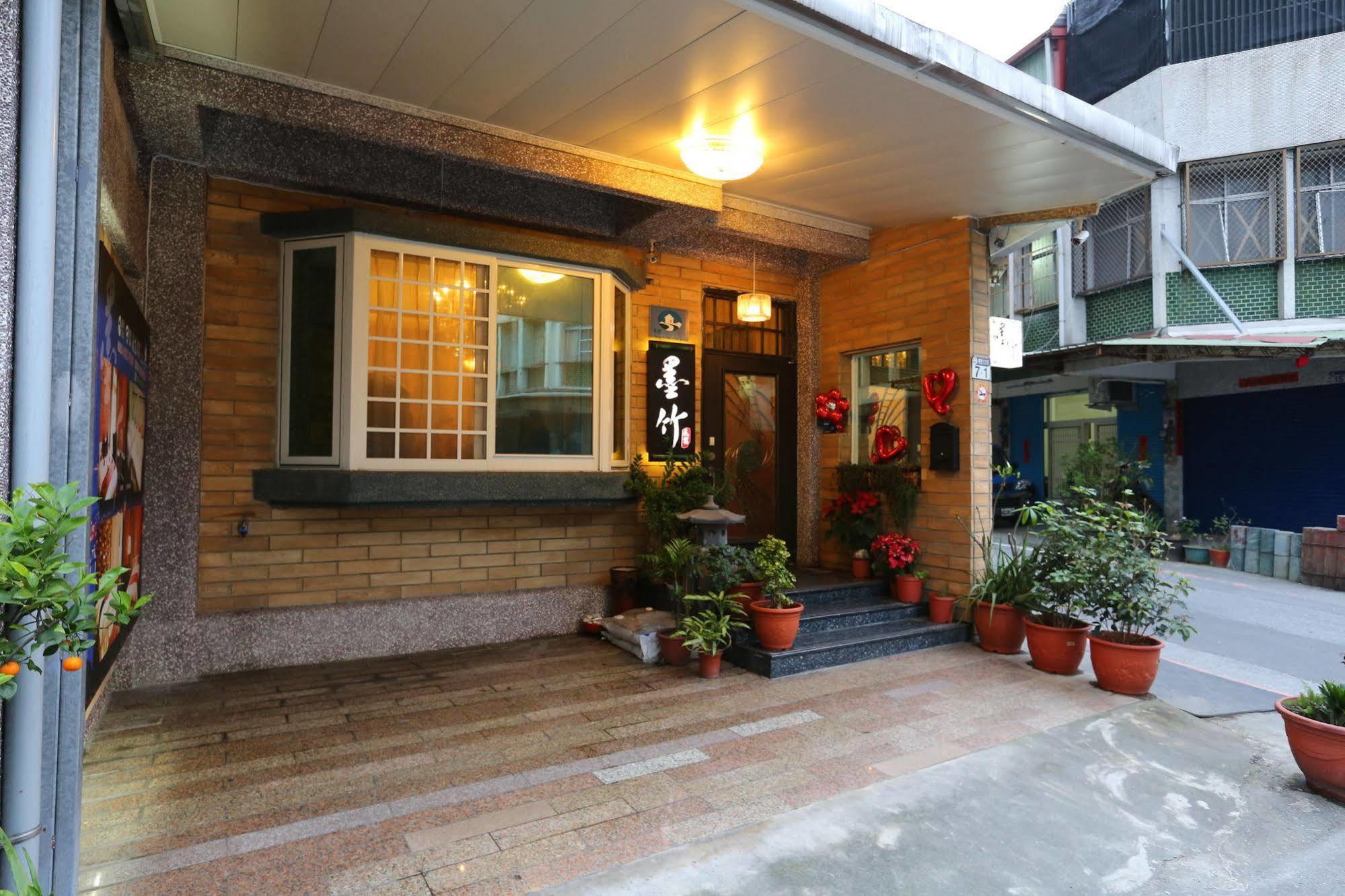 Mozhu Homestay Città di Hualien Esterno foto